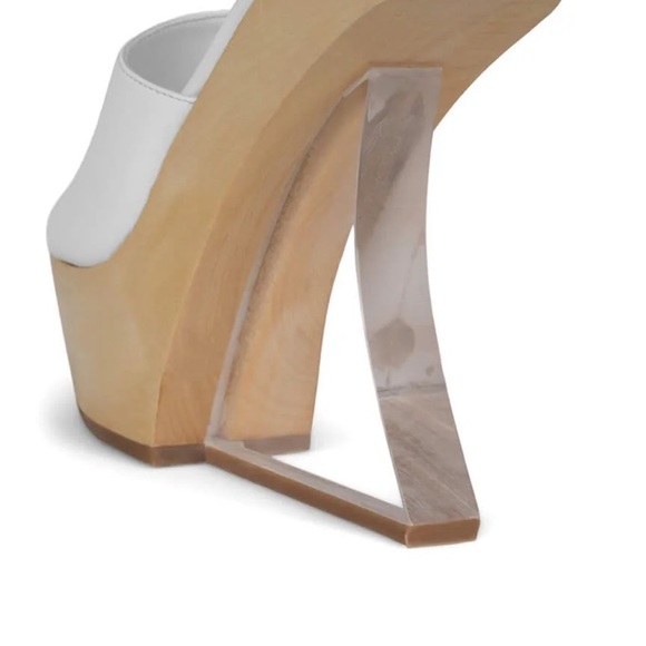 Jeffrey Campbell Pellucid Platform Sandal‎ - Picture 8 of 9